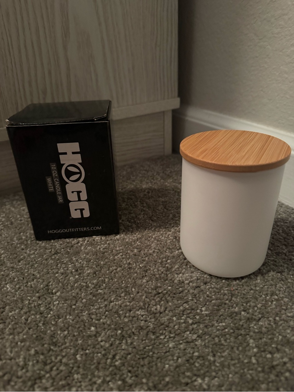 HOGG White Ceramic Jar with Bamboo Lid, for candles